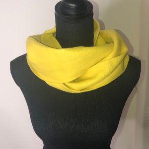 NWOT Women’s Scarf